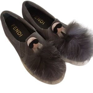 🩸Pre-loved Fendi Karl Lagerfeld Style (Karlito) Fur Slip Ons 🥿